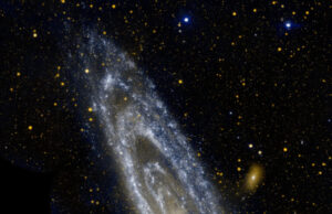 Andromedagalaxen med satellitgalaxer