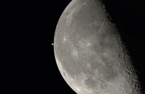 Månen ockulterar 89 Leonis i morgon bitti 89 Leonis ockulteras av Månen