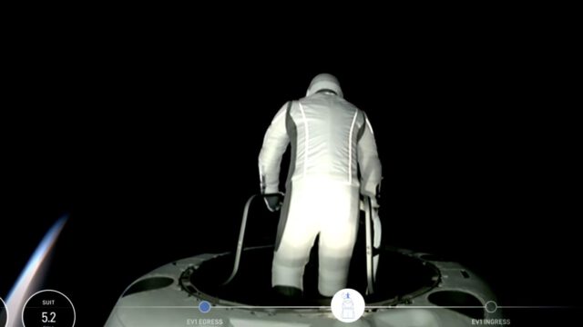 53989835959_90f7ae78e0_k-2 Jared Isaacman - space walk