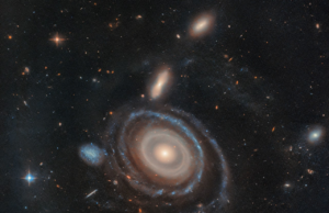 Bullseye: Galaxkollision skapade nio ringar Bullseye-galaxen